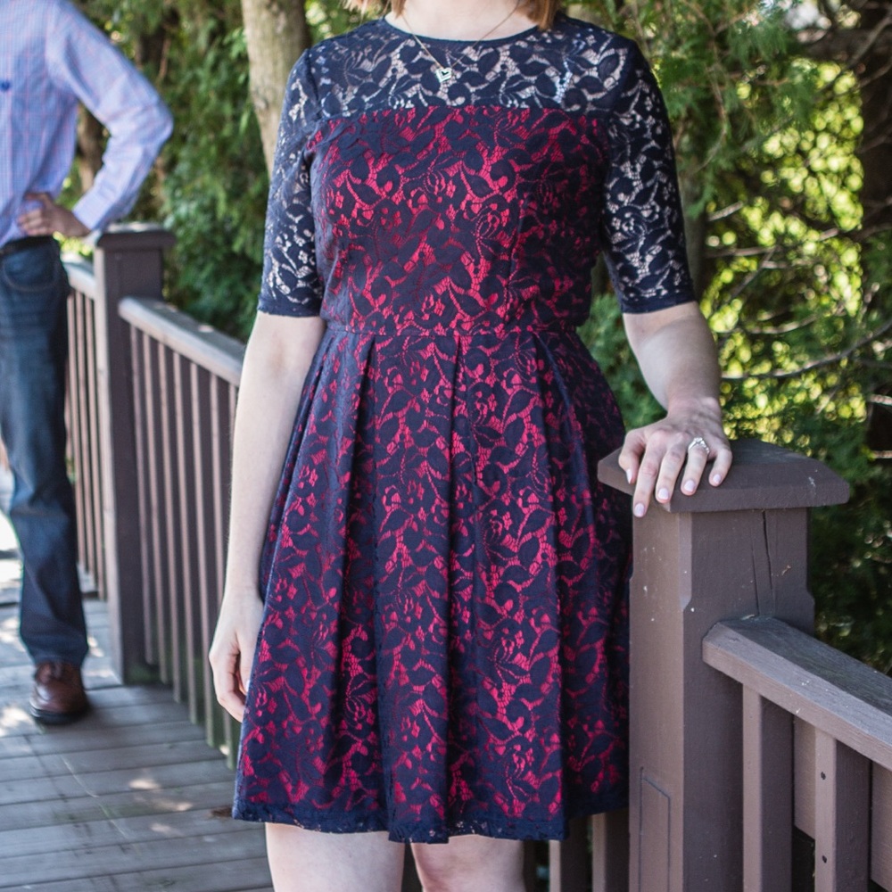 Gabby Skye Navy Red Lace Cocktail Dress Size 8